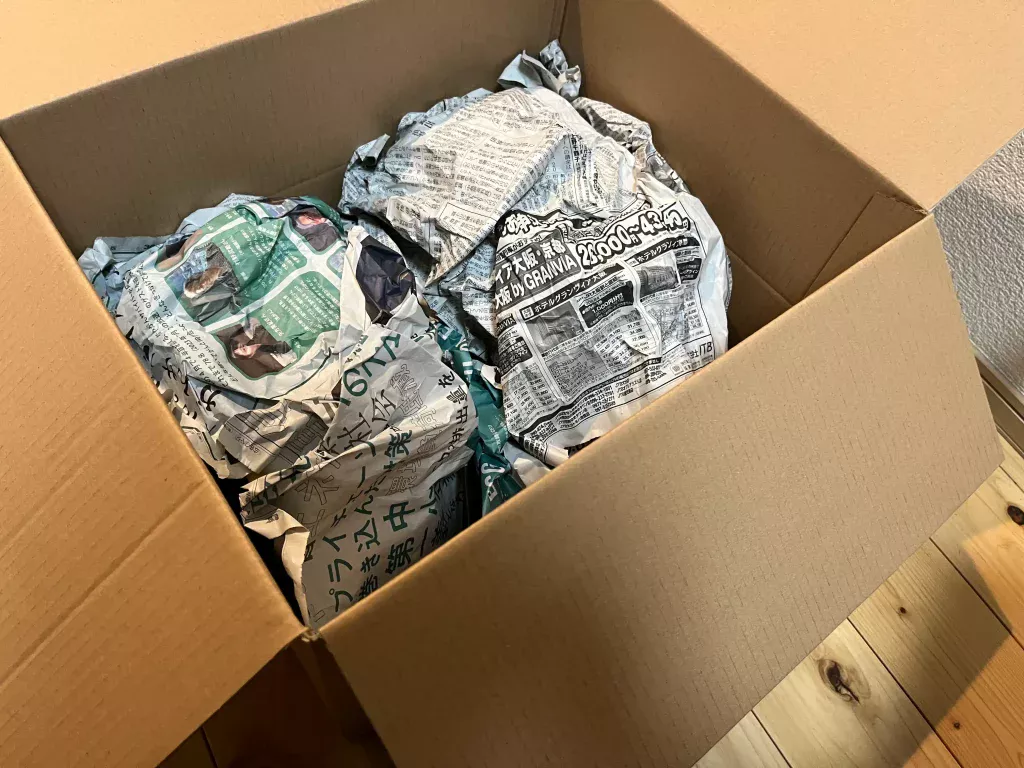 漫画を梱包する際には品物に傷や汚れがつかないように緩衝材を使う