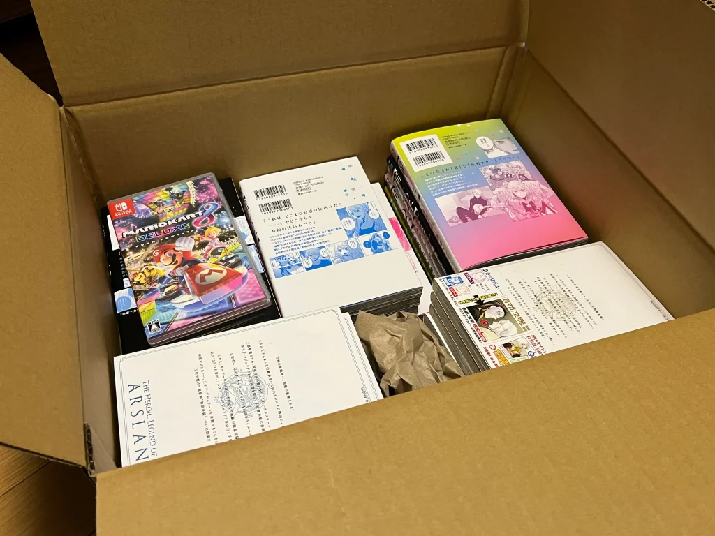 リコマースの配送用ダンボールに梱包