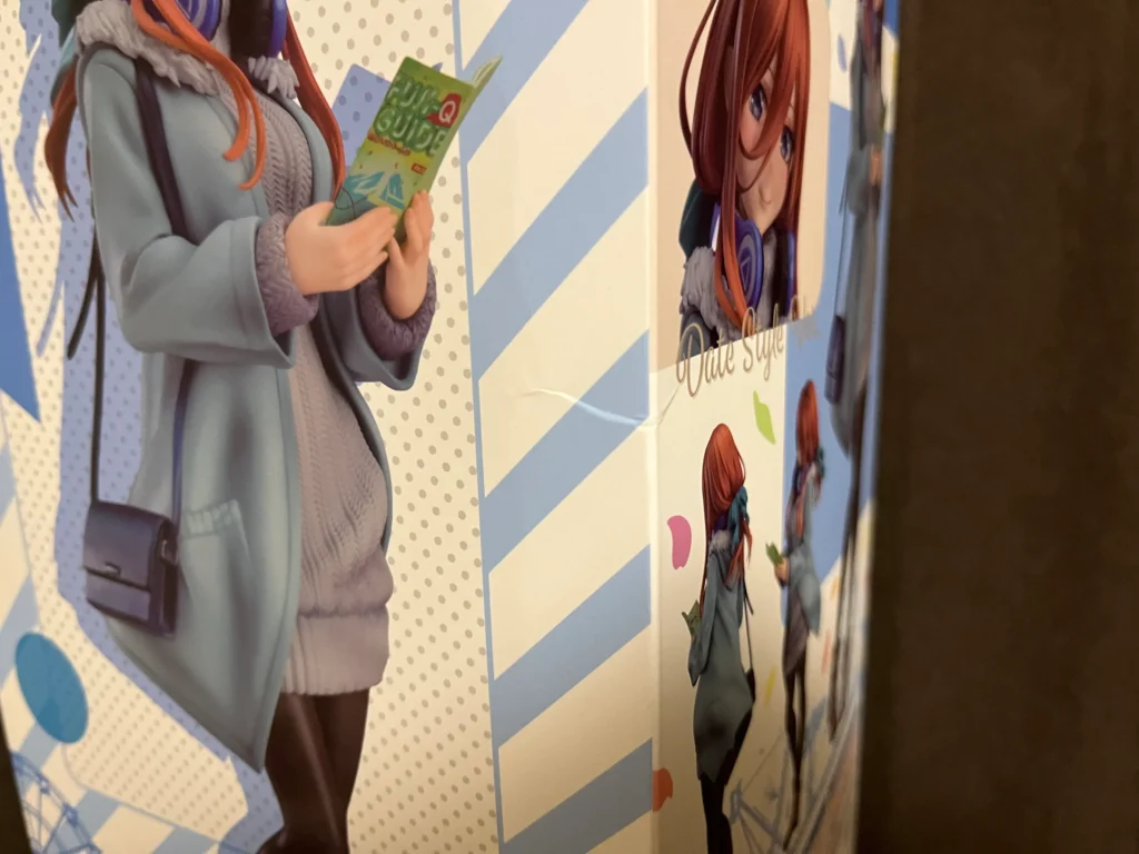 五等分の花嫁 中野三玖 Date Style Ver. 1/6スケールの外箱の凹み