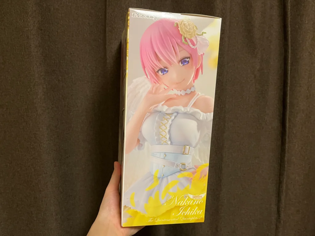 中野一花フィギュア外箱の右側面