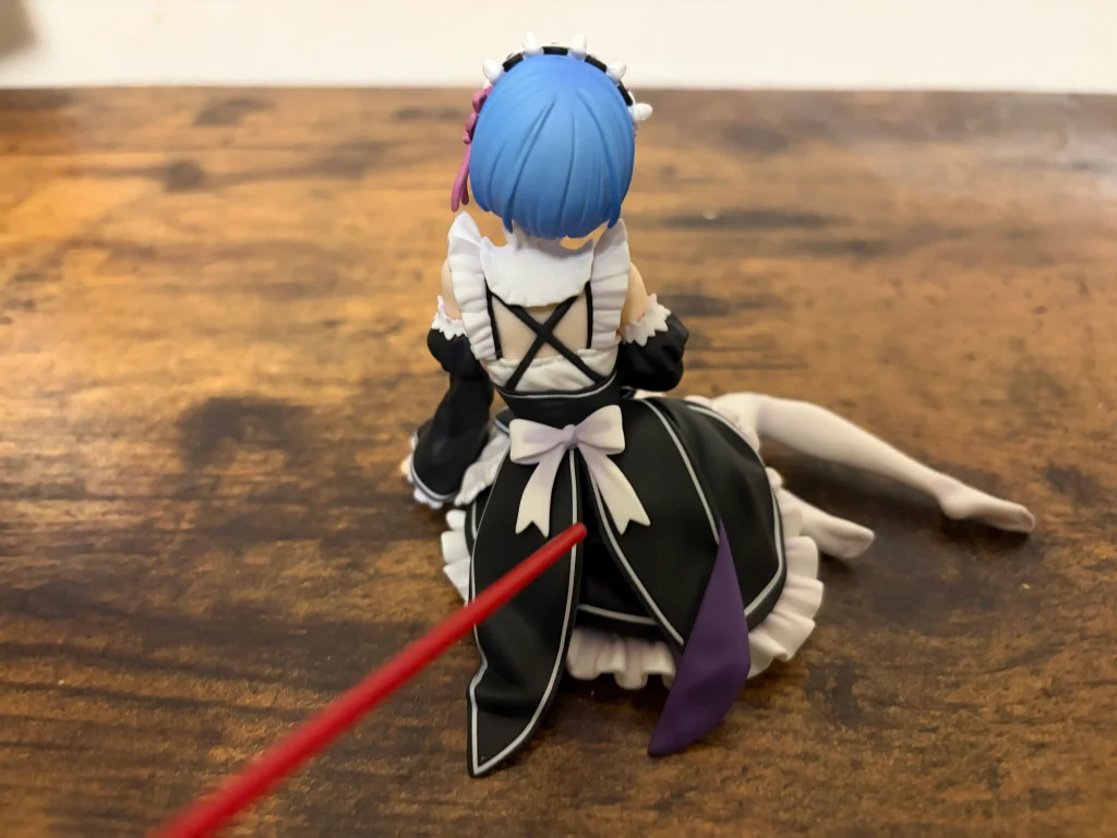 エアダスターで届かない場所のほこりを除去