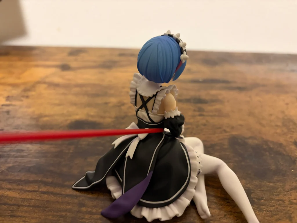 エアダスターでほこりを除去